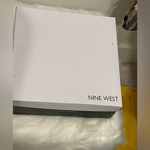 Nine west combat boots. Very well kept! - Picture 4 of 4